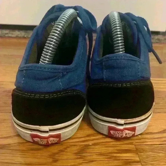 Kids Vans Blue and Black Tennis Shoes, Size 6 Youth - Picture 4 of 10